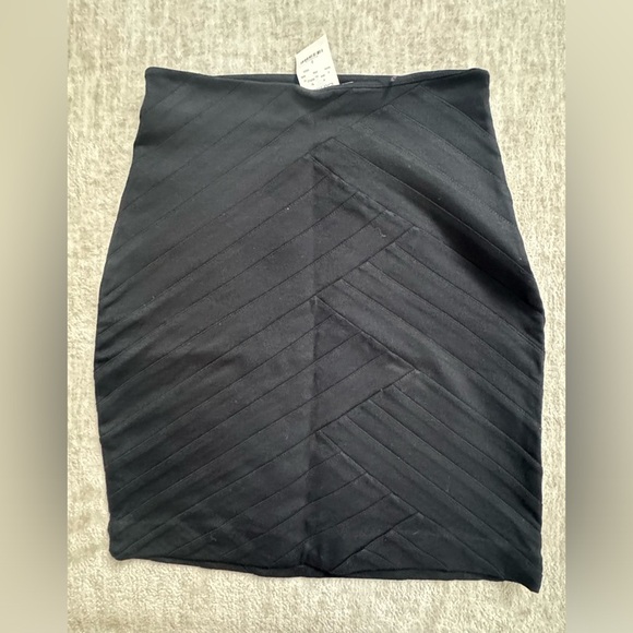 NWT $59 Express Skirt Black Bodycon Bandage Pencil Quilted Small 0 high waisted - Picture 3 of 8
